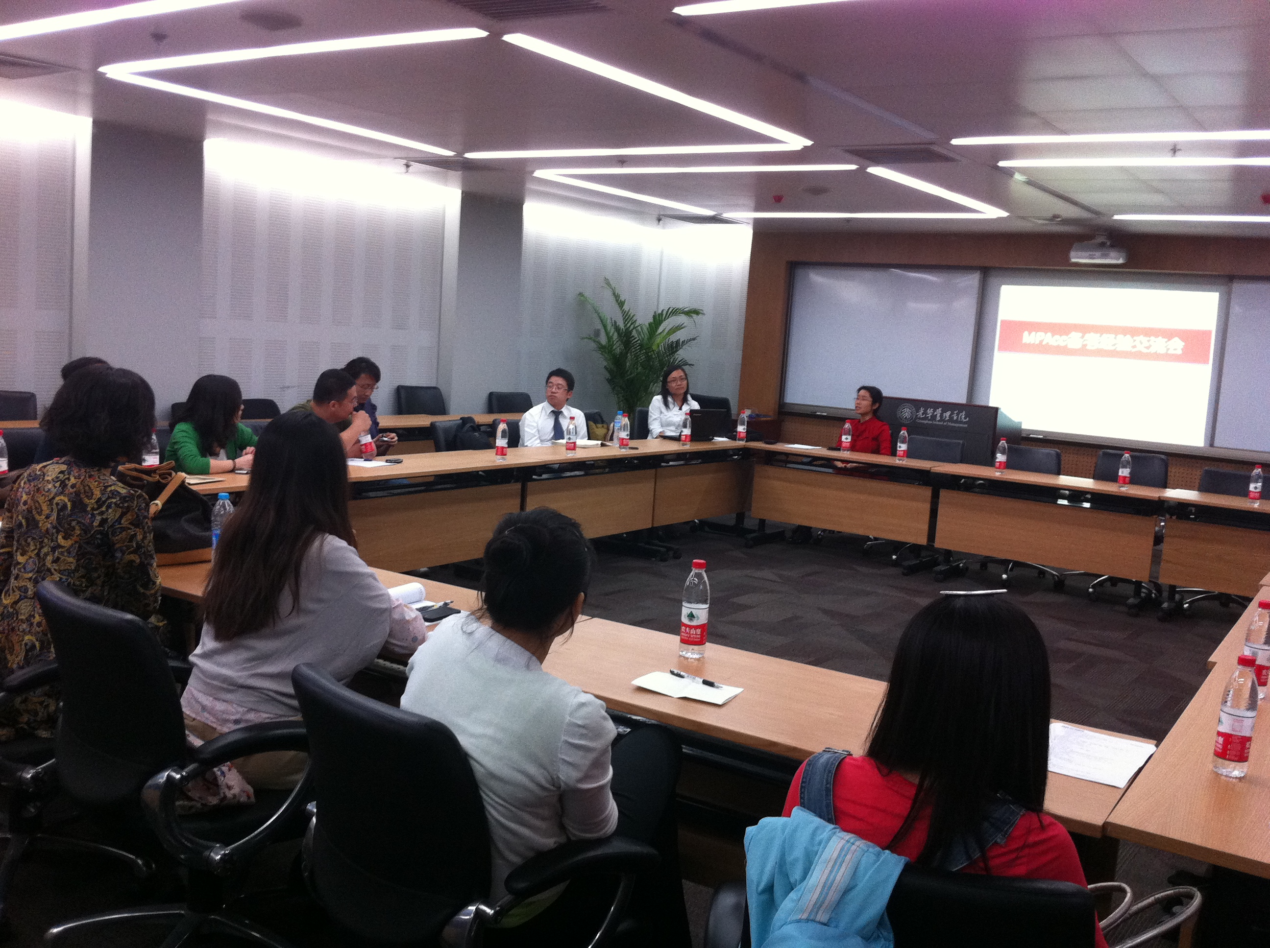 2011年备考经验交流会顺利举办