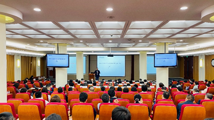 2021年两会后经济形势解读和展望---成人直播
上海分院公开课成功举办