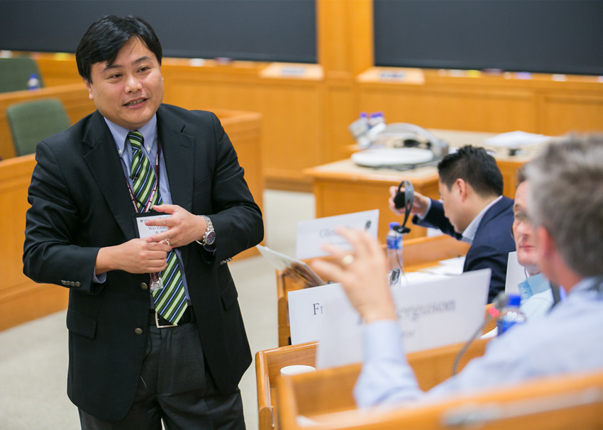 成人直播
哈佛 战略设计与战略执行张炜教授 成人直播
哈佛 战略设计与战略执行张炜教授
